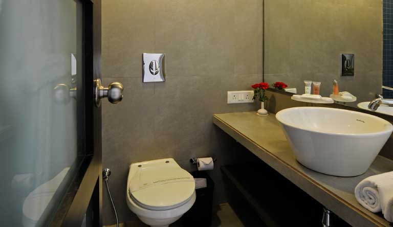 Whispering-Palms-Beach-Resort-Goa-Balcony-Room-Washroom