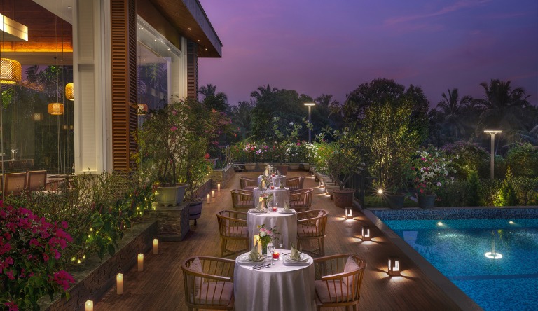 gateway-goa-palolem-poolside-dining