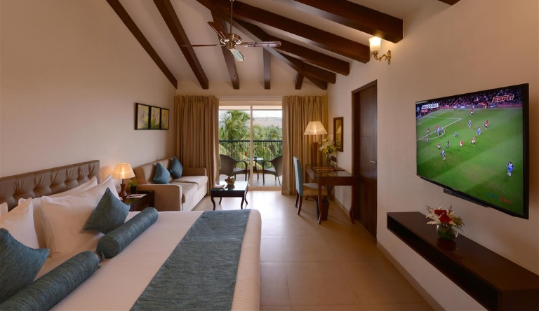 golden-tulip-grand-view-resort-candolim-imperial-room