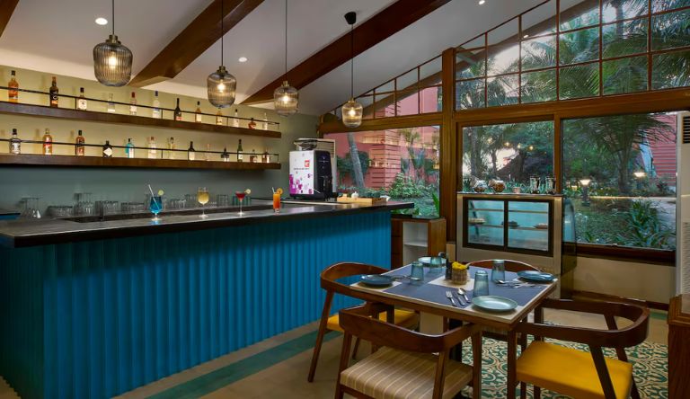 mandrem-beach-resort-bar