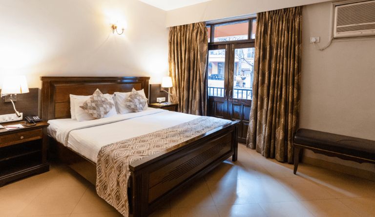 neelams-the-grand-family-suite-room