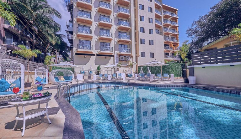 regenta-central-imperial-candolim-swimming-pool