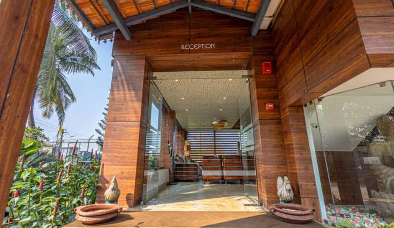 salcete-beach-resort-reception