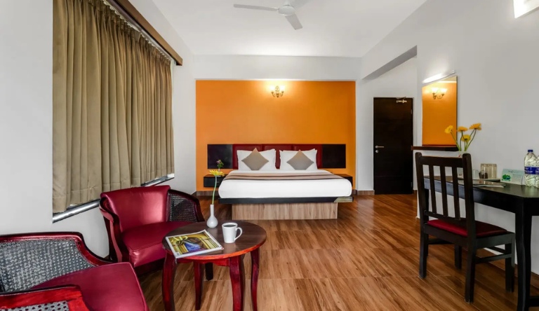 sinq-beach-resort-deluxe-room