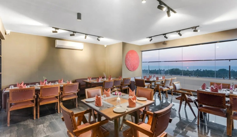 sinq-symbol-basement-roof-top-up-restaurant