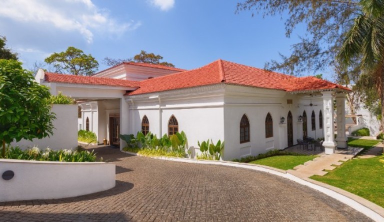 The Yellow House, Goa