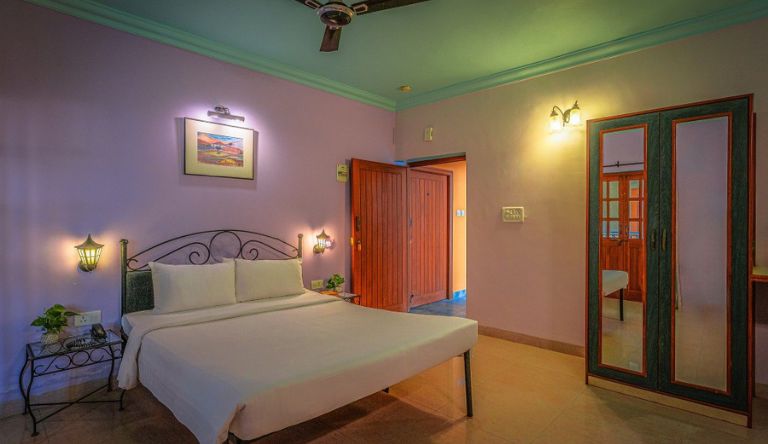 victor-exotica-an-indy-resort-room-1