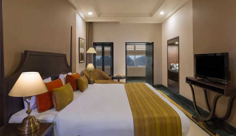 Ganga-Lahari-Hotel-Haridwar-Ganga-View-Room1