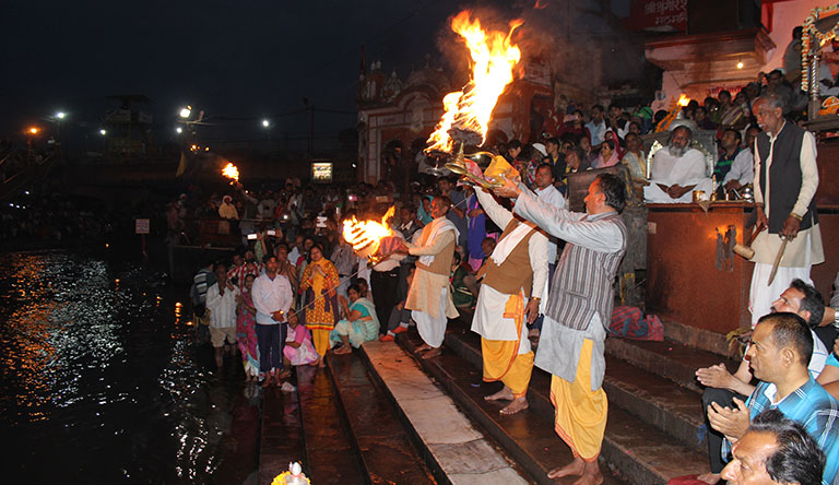 ganga-arti-haridwar-uttrakhand-india