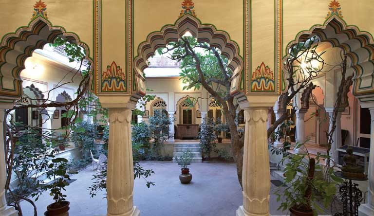 Alsisar-Haveli-Exterior3