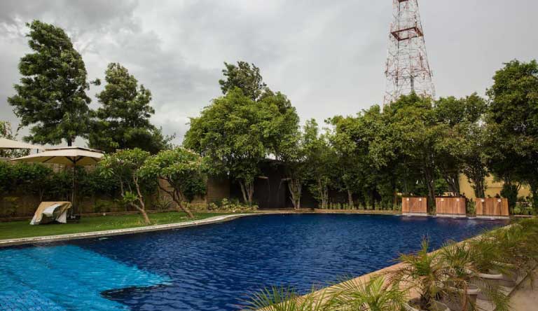 Aravali-Resort-Pool
