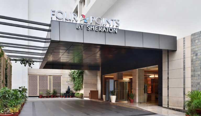 Four-Points-By-Sheraton-Lobby-Area