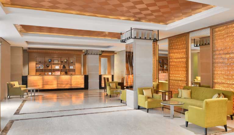 Four-Points-By-Sheraton-Lobby