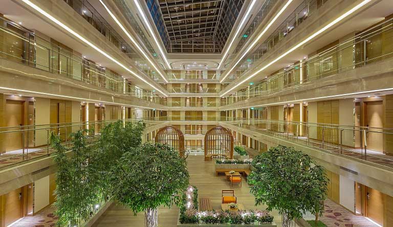 Holiday-Inn-Jaipur-Lobby1