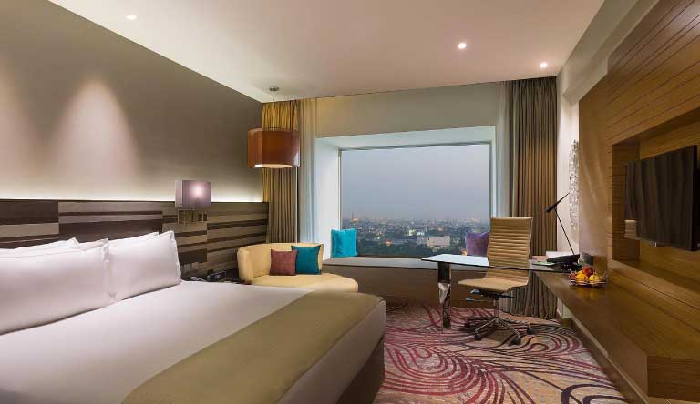 Holiday-Inn-Jaipur-Superior-Room