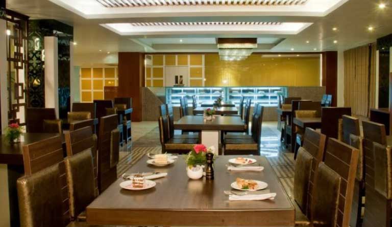 Hotel-Bella-Casa-Dining-Area