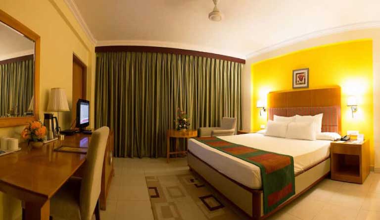 Hotel-Jaipur-Palace-Standard-Room1