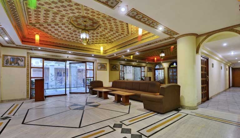 Hotel-Maharani-Prime-Lobby