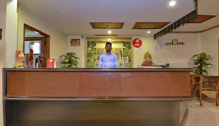 Hotel-Maharani-Prime-Reception1