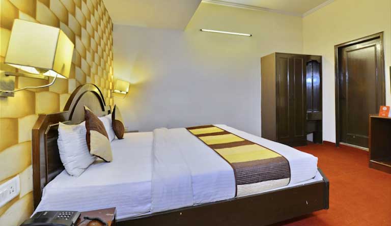 Hotel-Maharani-Prime-Room1
