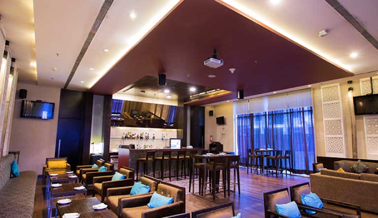 Hotel-Royal-Orchid-Bar1