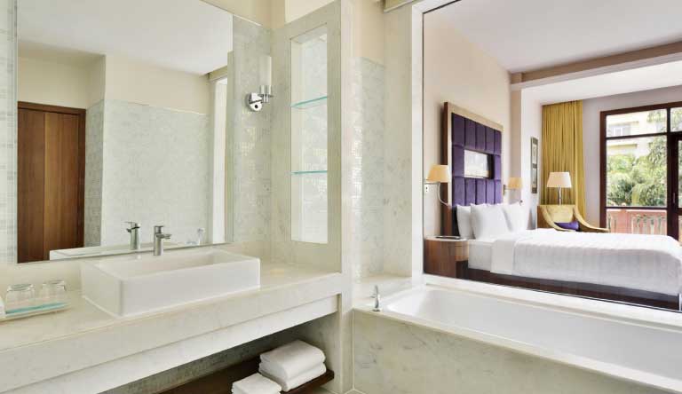 Le-Meridien-Jaipur-King-Deluxe-Guest-Bath-Room