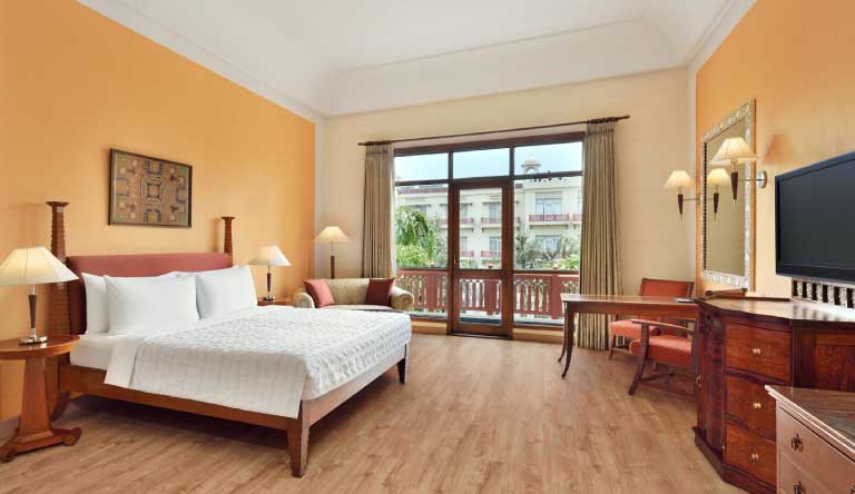 Le-Meridien-Jaipur-King-Deluxe-Guest-Room