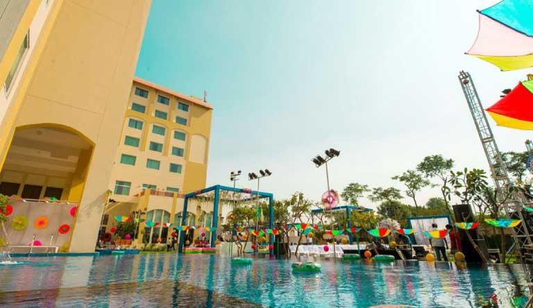 Ramada-Jaipur-Jaisinghpura-Pool