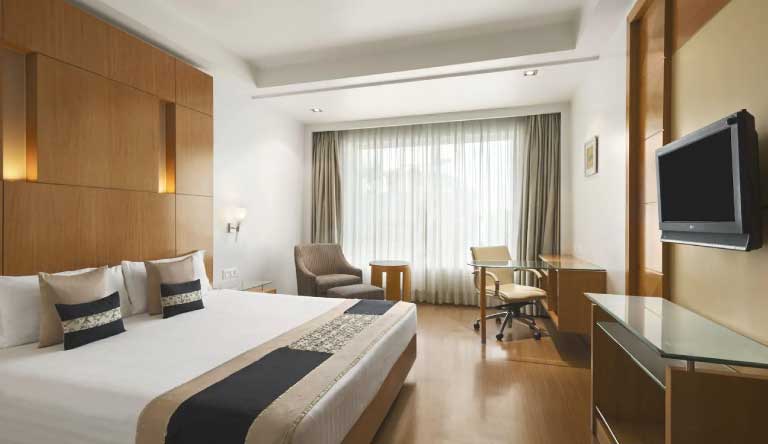 Ramada-by-Wyndham-Jaipur-Double-Bed-Club-Room