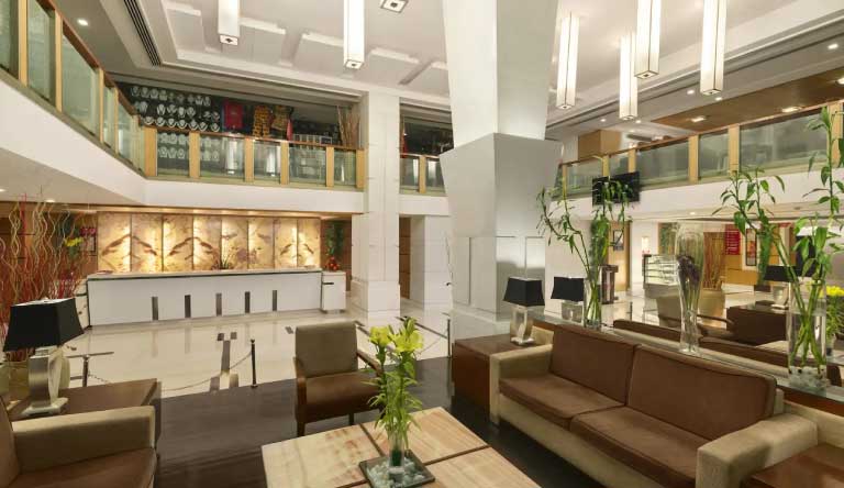 Ramada-by-Wyndham-Jaipur-Lobby