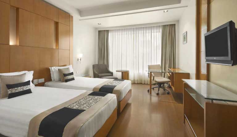 Ramada-by-Wyndham-Jaipur-Twin-Bed-Club-Room