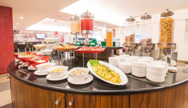 Red-Fox-Hotel-Restuarant-CFC-Buffet