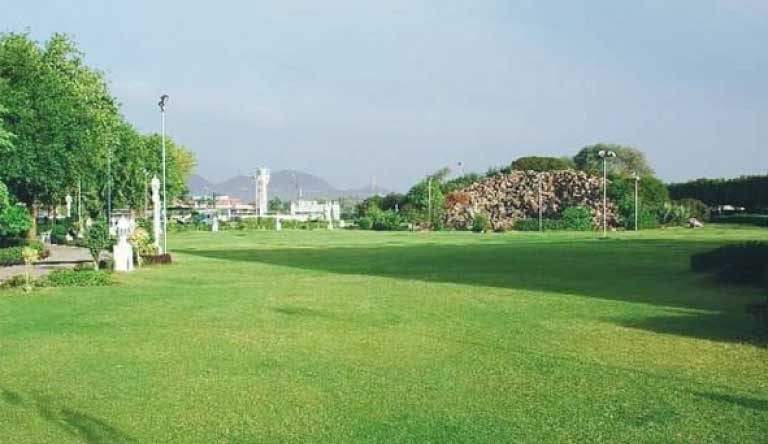 Shakunt-Resort-Garden