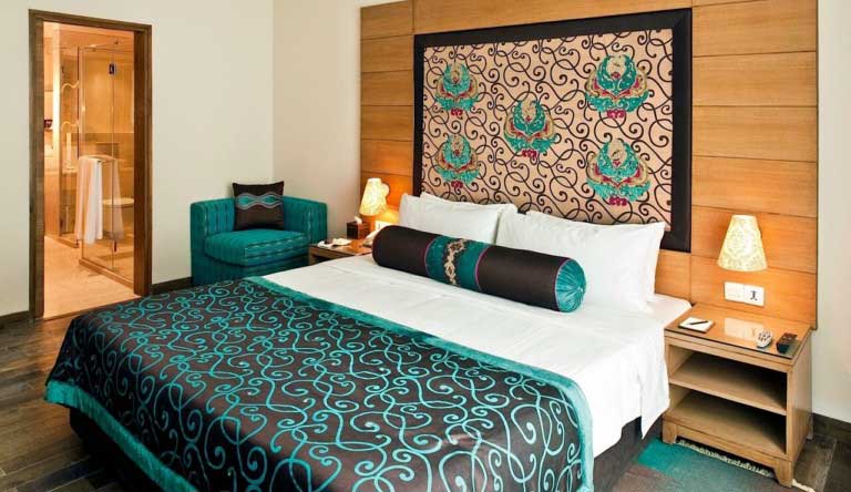 The-Lalit-Deluxe-Room