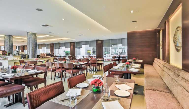 The-Lalit-Restaurant1