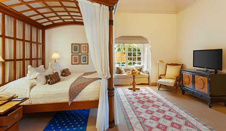 The-Oberoi-Rajvillas-Luxury-Villa-with-Pool1