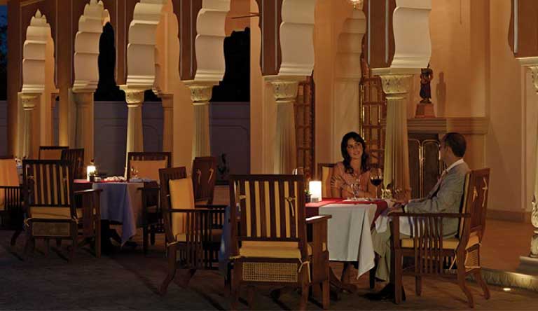 The-Oberoi-Rajvillas-Restaurant-Rajmahal