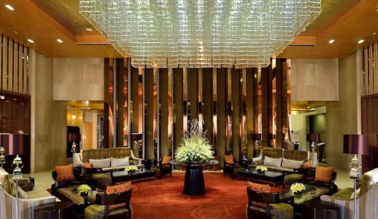 The-Radisson-Blu-Lobby