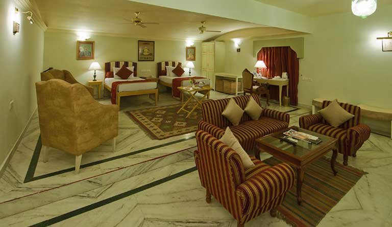 Fort-Rajwada-Jaisalmer-Executive-Suite2
