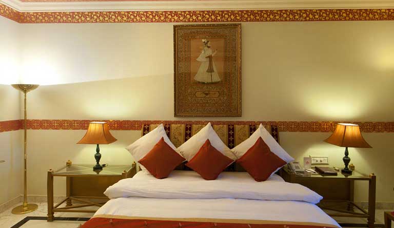 Fort-Rajwada-Jaisalmer-Super-Deluxe-Room