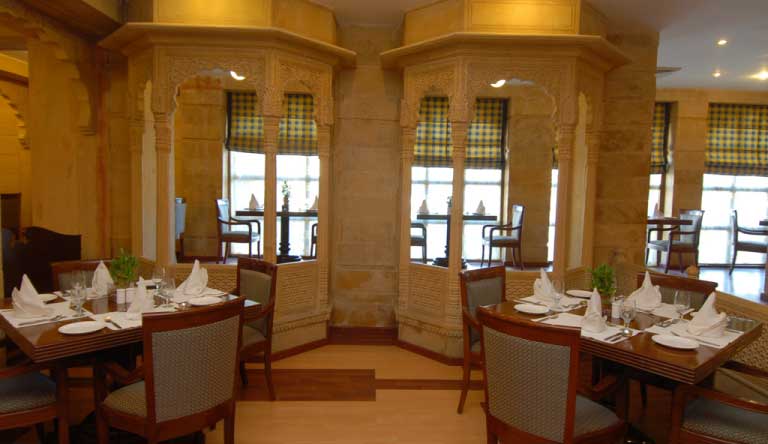Gorbandh-Palace-Jaisalmer-Dining5