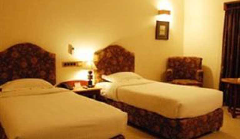 Hotel-Deoki-Niwas-Palace-Jaisalmer-Twin-Bed-Room