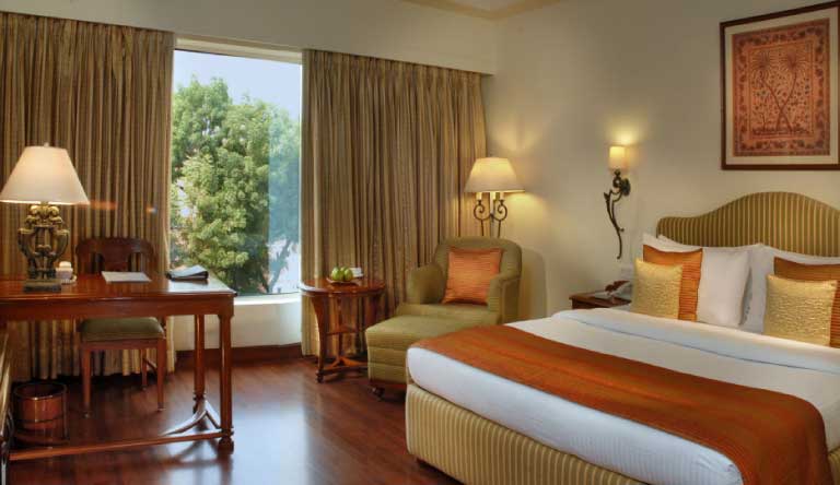 Park-Plaza-Jodhpur-Deluxe-Room1