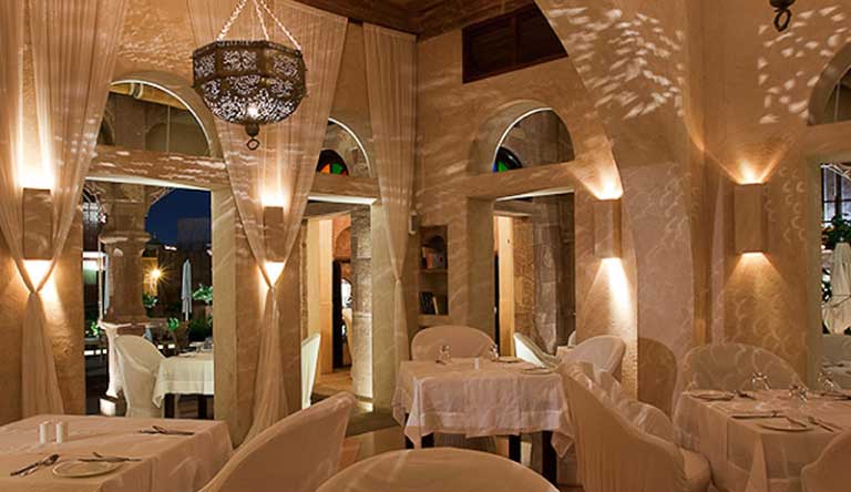 RAAS-Hotel-Jodhpur-Restuarant-Baradhari