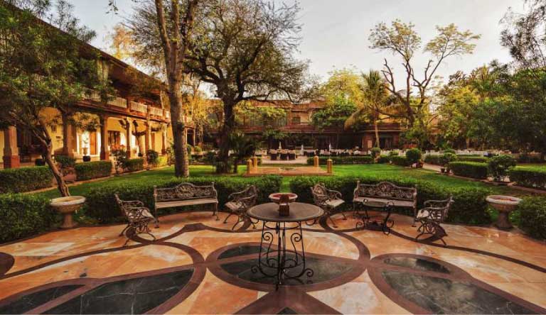 Ranbanka-Palace-Hotel-Exterior