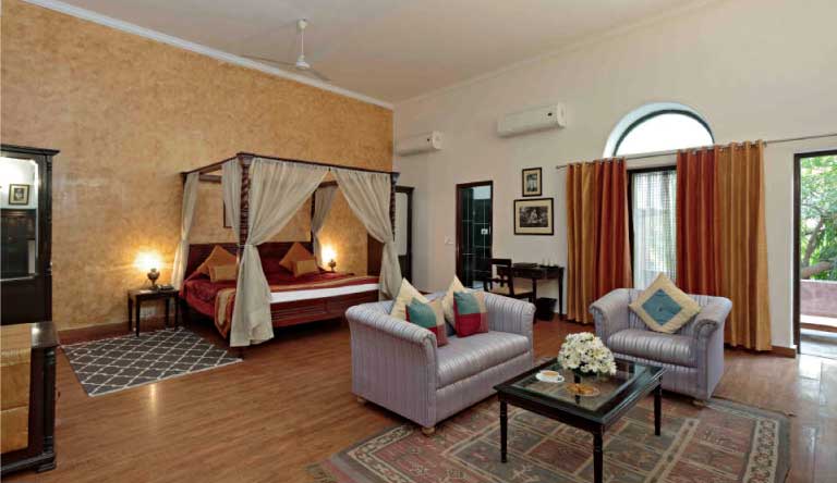 Ranbanka-Palace-Hotel-Luxury-Suite