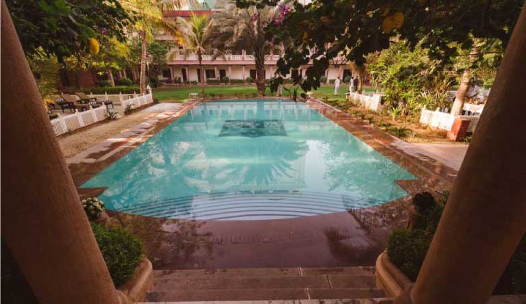 Ranbanka-Palace-Hotel-Pool1