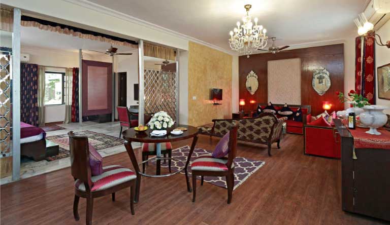 Ranbanka-Palace-Hotel-Royal-Suite