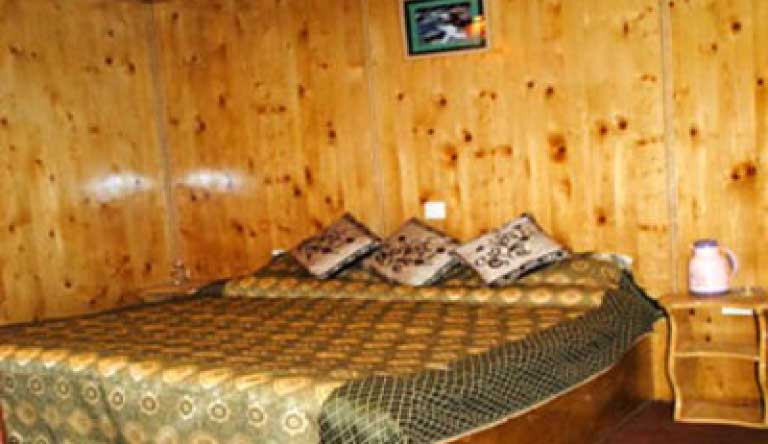 Himalayan-Village-Resort-Room1