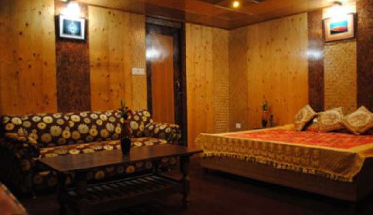 Himalayan-Village-Resort-Room3